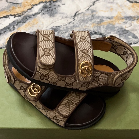 GUCCI Women’s double G sandal Size 6 - Picture 2 of 9